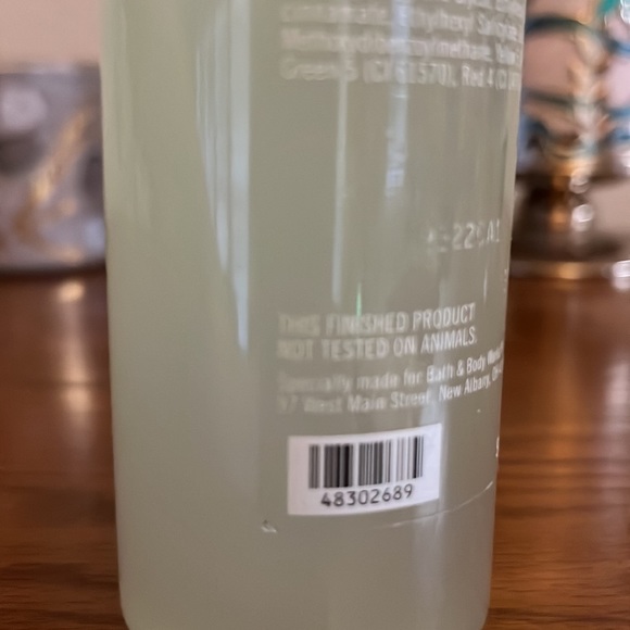 Bath & Body Works Bath & Body Bath Body Works Laurel Berry Garland